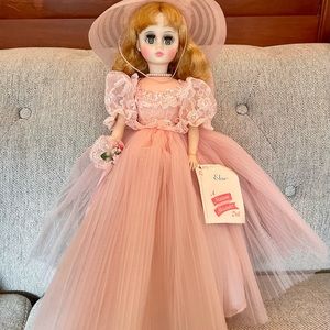 Madame Alexander Doll: Elise